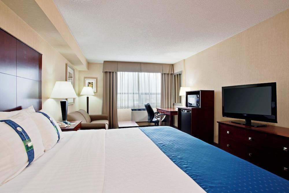 Holiday Inn & Suites Winnipeg Downtown By Ihg Bagian luar foto