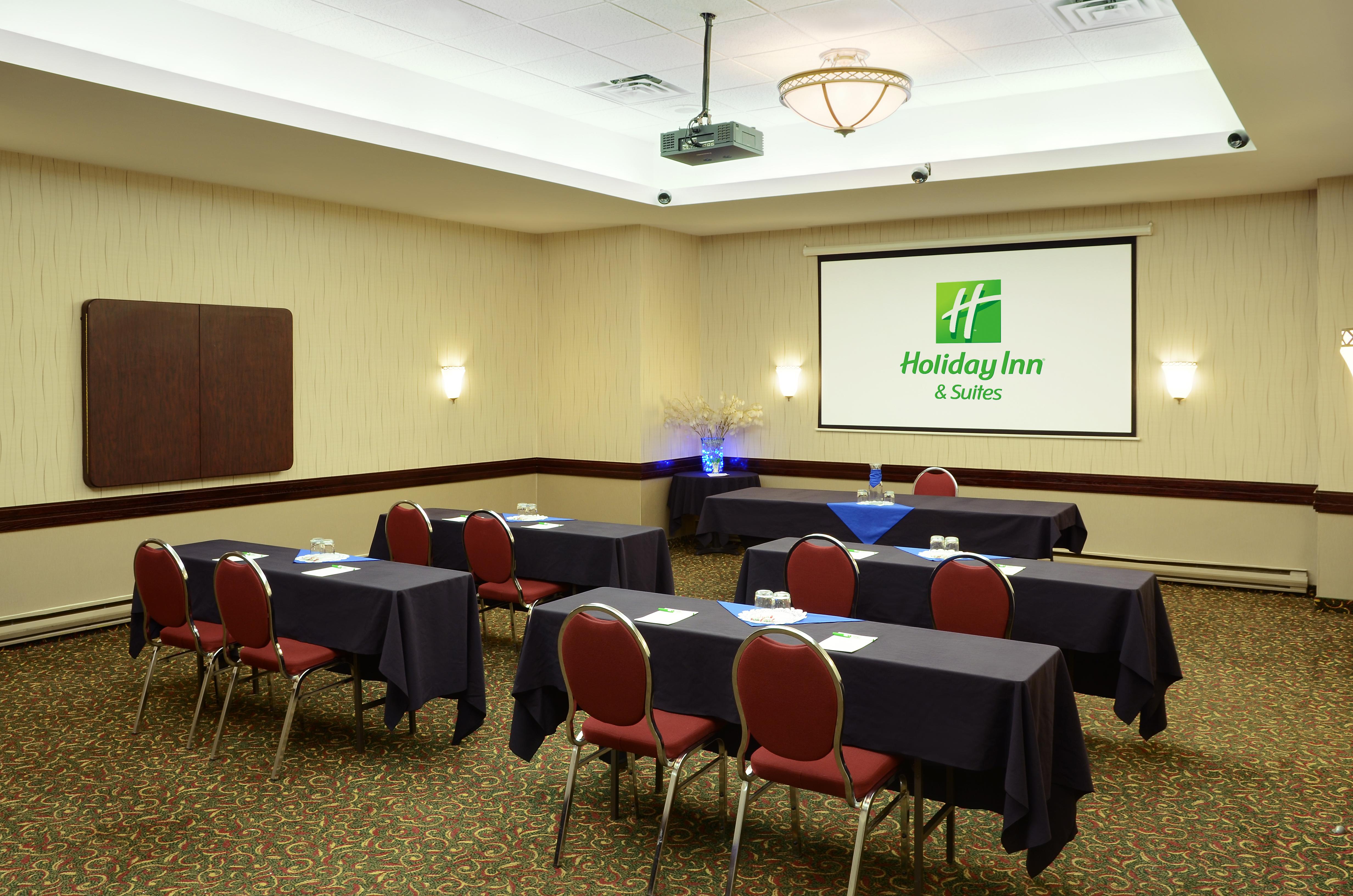 Holiday Inn & Suites Winnipeg Downtown By Ihg Bagian luar foto