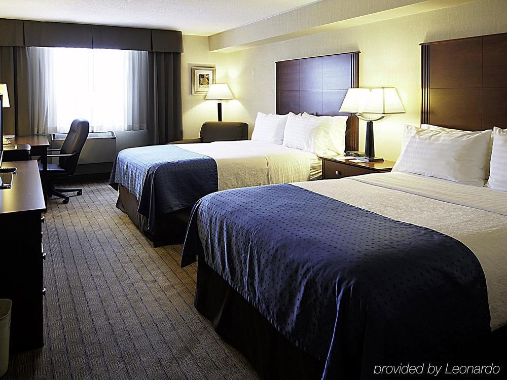 Holiday Inn & Suites Winnipeg Downtown By Ihg Bagian luar foto