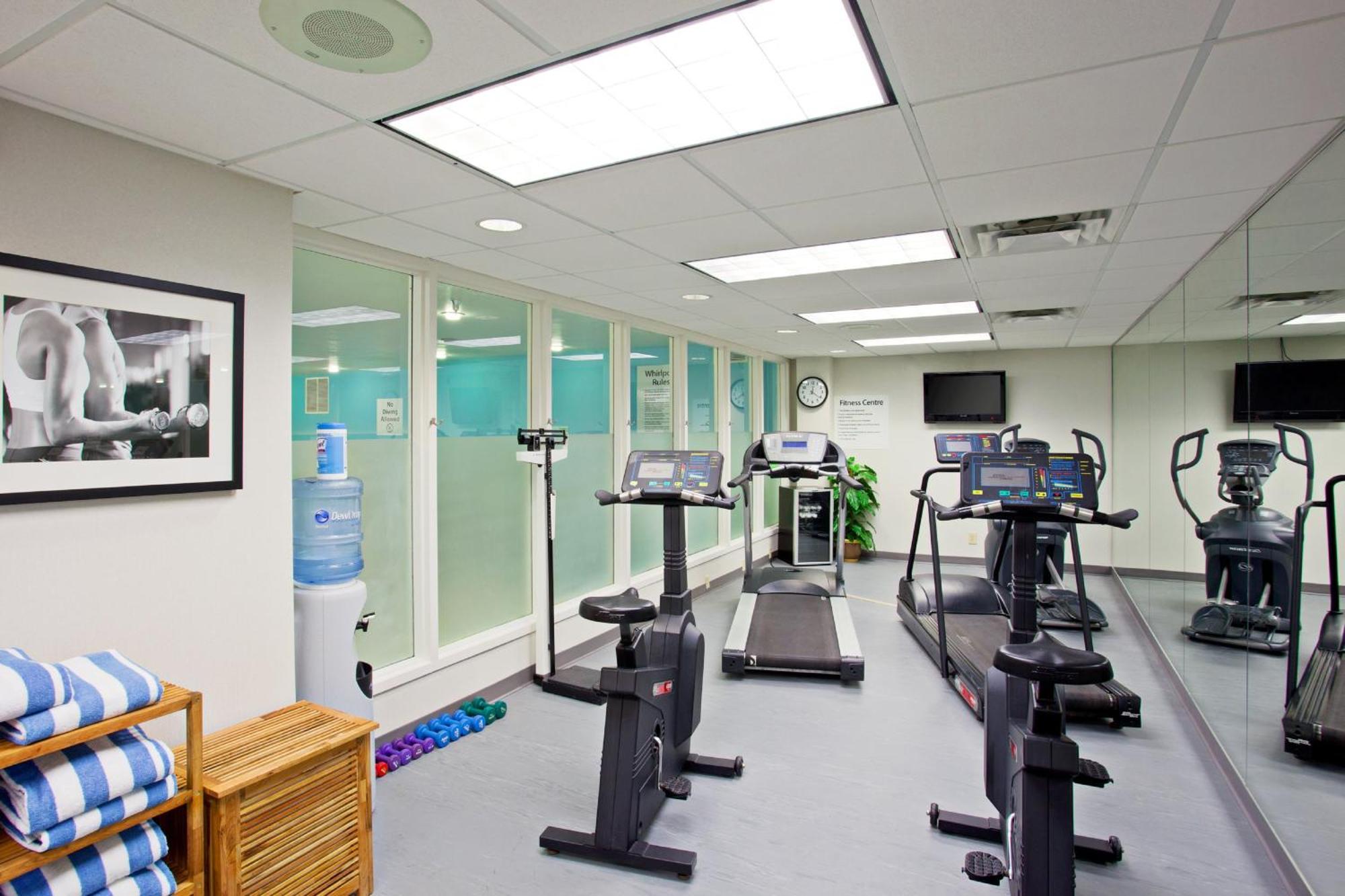 Holiday Inn & Suites Winnipeg Downtown By Ihg Bagian luar foto