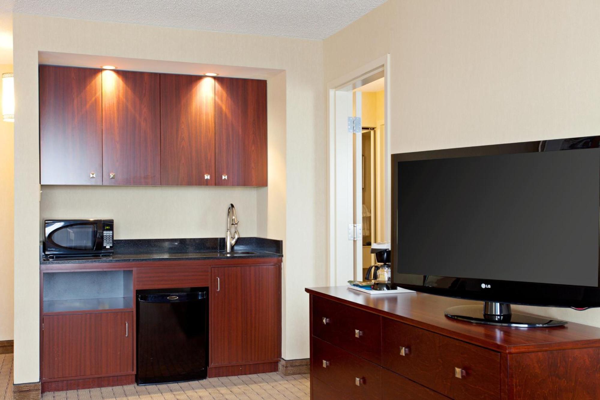 Holiday Inn & Suites Winnipeg Downtown By Ihg Bagian luar foto